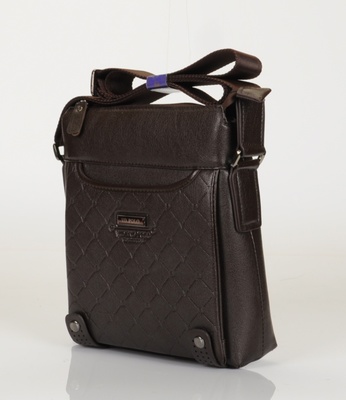 厂家直销 供应2011新款高档男包，品质与时尚的完美结合